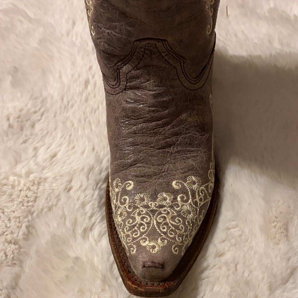 Corral Brown Distressed with Bone Embroidered Boots - Snip Toe - Picture 11 of 12